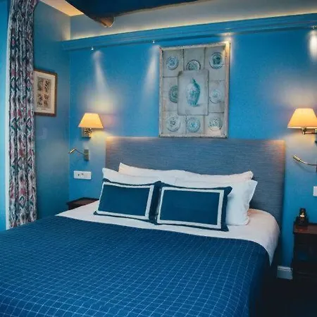Hotel Tulip Suites Near Delhi Airport